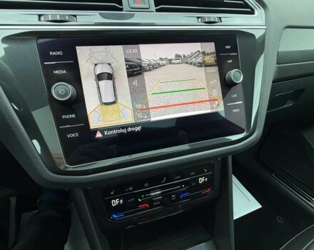 Сірий Фольксваген Тігуан, об'ємом двигуна 2 л та пробігом 24 тис. км за 14800 $, фото 11 на Automoto.ua