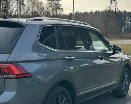 Серый Фольксваген Тигуан, объемом двигателя 1.97 л и пробегом 199 тыс. км за 32500 $, фото 11 на Automoto.ua