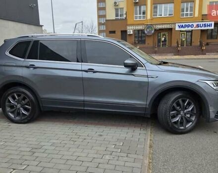 Серый Фольксваген Тигуан, объемом двигателя 1.98 л и пробегом 106 тыс. км за 23000 $, фото 3 на Automoto.ua