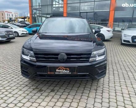 Сірий Фольксваген Тігуан, об'ємом двигуна 2 л та пробігом 131 тис. км за 19500 $, фото 1 на Automoto.ua