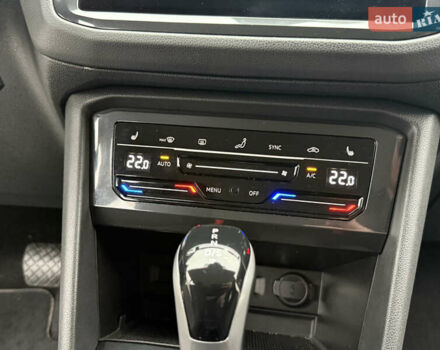 Серый Фольксваген Тигуан, объемом двигателя 1.97 л и пробегом 158 тыс. км за 28999 $, фото 38 на Automoto.ua