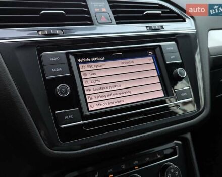 Серый Фольксваген Тигуан, объемом двигателя 1.98 л и пробегом 239 тыс. км за 20700 $, фото 39 на Automoto.ua