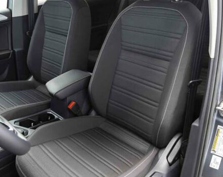 Сірий Фольксваген Тігуан, об'ємом двигуна 2 л та пробігом 2 тис. км за 24200 $, фото 24 на Automoto.ua