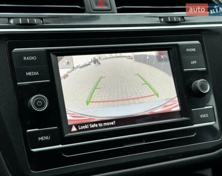 Серый Фольксваген Тигуан, объемом двигателя 2 л и пробегом 50 тыс. км за 22900 $, фото 25 на Automoto.ua