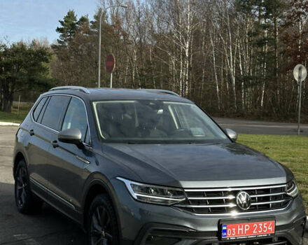 Серый Фольксваген Тигуан, объемом двигателя 1.97 л и пробегом 199 тыс. км за 32500 $, фото 1 на Automoto.ua