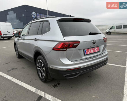 Сірий Фольксваген Тігуан, об'ємом двигуна 1.98 л та пробігом 67 тис. км за 24900 $, фото 5 на Automoto.ua