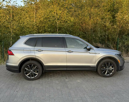 Серый Фольксваген Тигуан, объемом двигателя 1.98 л и пробегом 60 тыс. км за 28300 $, фото 5 на Automoto.ua