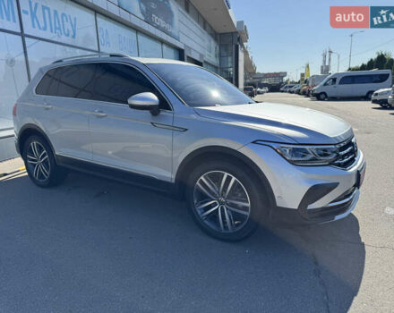 Сірий Фольксваген Тігуан, об'ємом двигуна 1.97 л та пробігом 15 тис. км за 39500 $, фото 3 на Automoto.ua