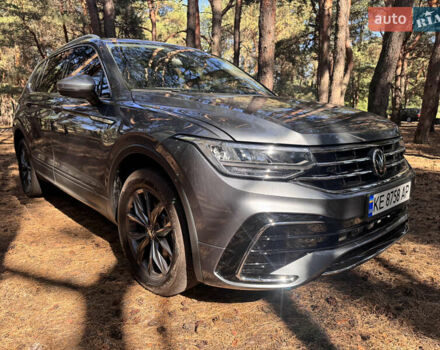 Серый Фольксваген Тигуан, объемом двигателя 1.98 л и пробегом 22 тыс. км за 24999 $, фото 2 на Automoto.ua