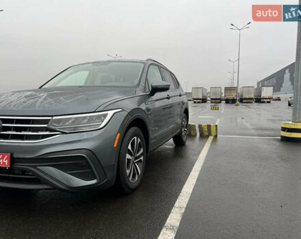 Серый Фольксваген Тигуан, объемом двигателя 2 л и пробегом 44 тыс. км за 25900 $, фото 5 на Automoto.ua