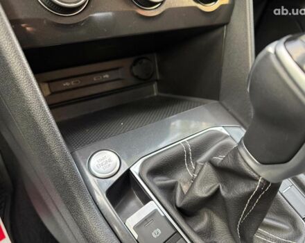 Серый Фольксваген Тигуан, объемом двигателя 2 л и пробегом 12 тыс. км за 24940 $, фото 29 на Automoto.ua