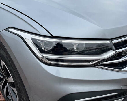 Сірий Фольксваген Тігуан, об'ємом двигуна 2 л та пробігом 14 тис. км за 22999 $, фото 12 на Automoto.ua