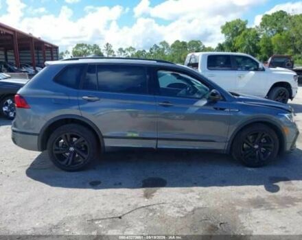 Серый Фольксваген Тигуан, объемом двигателя 2 л и пробегом 58 тыс. км за 16700 $, фото 2 на Automoto.ua