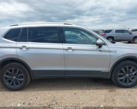 Серый Фольксваген Тигуан, объемом двигателя 2 л и пробегом 42 тыс. км за 8500 $, фото 6 на Automoto.ua