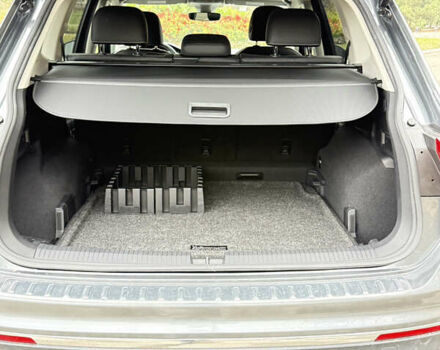 Сірий Фольксваген Тігуан, об'ємом двигуна 2 л та пробігом 36 тис. км за 27500 $, фото 16 на Automoto.ua