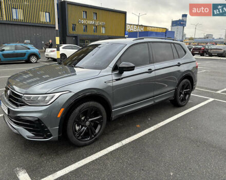 Серый Фольксваген Тигуан, объемом двигателя 1.98 л и пробегом 39 тыс. км за 34750 $, фото 2 на Automoto.ua