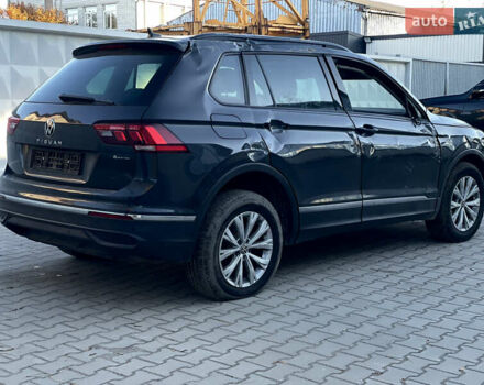 Серый Фольксваген Тигуан, объемом двигателя 1.97 л и пробегом 22 тыс. км за 21000 $, фото 8 на Automoto.ua