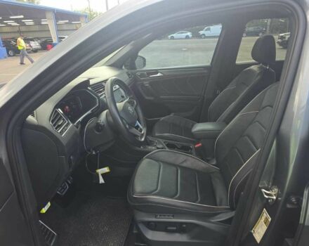 Сірий Фольксваген Тігуан, об'ємом двигуна 0 л та пробігом 40 тис. км за 19500 $, фото 9 на Automoto.ua