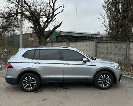 Серый Фольксваген Тигуан, объемом двигателя 0 л и пробегом 42 тыс. км за 24200 $, фото 5 на Automoto.ua