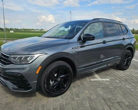 Серый Фольксваген Тигуан, объемом двигателя 2 л и пробегом 9 тыс. км за 21500 $, фото 1 на Automoto.ua