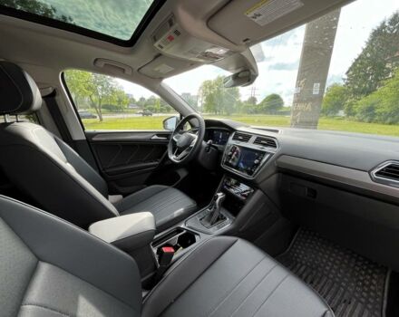 Сірий Фольксваген Тігуан, об'ємом двигуна 2 л та пробігом 7 тис. км за 27300 $, фото 11 на Automoto.ua