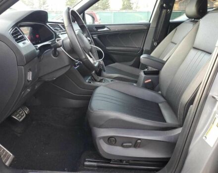 Серый Фольксваген Тигуан, объемом двигателя 2 л и пробегом 21 тыс. км за 8500 $, фото 6 на Automoto.ua