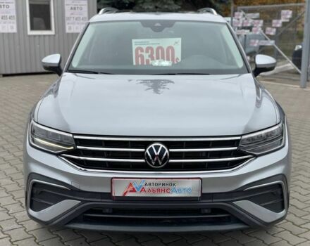 Сірий Фольксваген Тігуан, об'ємом двигуна 2 л та пробігом 27 тис. км за 25600 $, фото 1 на Automoto.ua