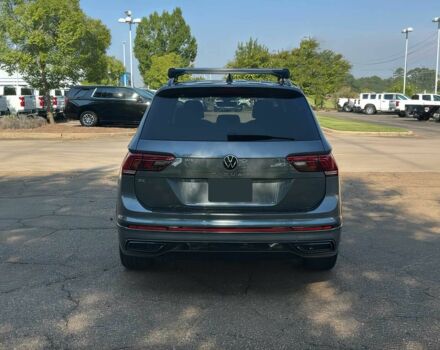 Серый Фольксваген Тигуан, объемом двигателя 2 л и пробегом 21 тыс. км за 19200 $, фото 5 на Automoto.ua