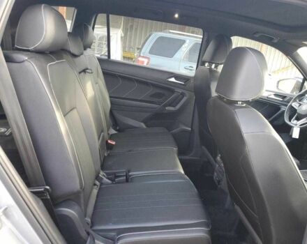 Серый Фольксваген Тигуан, объемом двигателя 2 л и пробегом 21 тыс. км за 8500 $, фото 9 на Automoto.ua