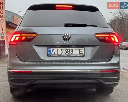 Сірий Фольксваген Тігуан, об'ємом двигуна 2 л та пробігом 18 тис. км за 26800 $, фото 9 на Automoto.ua