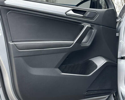 Серый Фольксваген Тигуан, объемом двигателя 0 л и пробегом 42 тыс. км за 24200 $, фото 20 на Automoto.ua