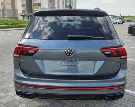 Серый Фольксваген Тигуан, объемом двигателя 2 л и пробегом 9 тыс. км за 21500 $, фото 4 на Automoto.ua