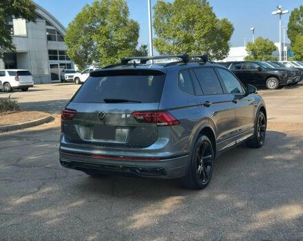 Серый Фольксваген Тигуан, объемом двигателя 2 л и пробегом 21 тыс. км за 19200 $, фото 4 на Automoto.ua