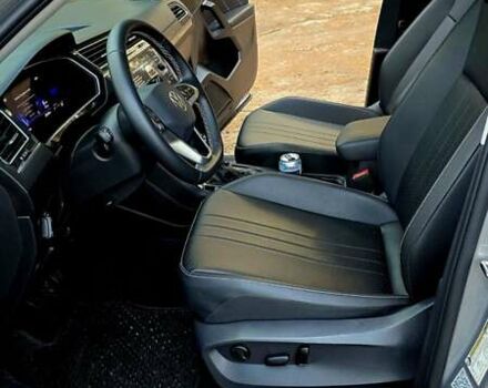 Серый Фольксваген Тигуан, объемом двигателя 1.98 л и пробегом 26 тыс. км за 28999 $, фото 2 на Automoto.ua