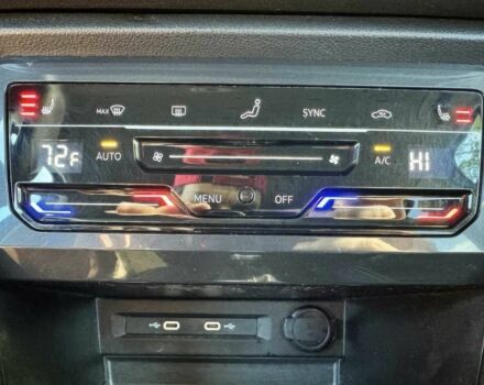 Серый Фольксваген Тигуан, объемом двигателя 2 л и пробегом 29 тыс. км за 10300 $, фото 12 на Automoto.ua