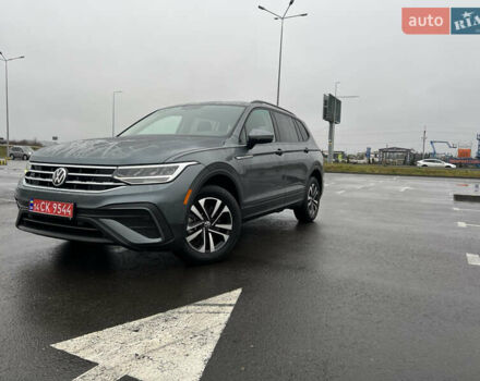 Серый Фольксваген Тигуан, объемом двигателя 2 л и пробегом 44 тыс. км за 25900 $, фото 1 на Automoto.ua