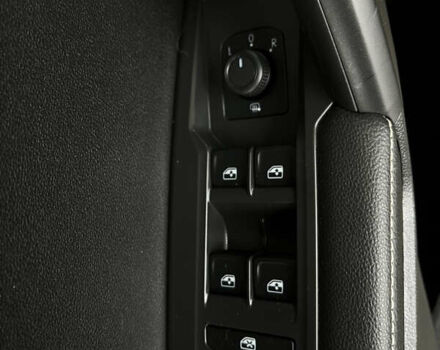 Серый Фольксваген Тигуан, объемом двигателя 2 л и пробегом 14 тыс. км за 23900 $, фото 14 на Automoto.ua