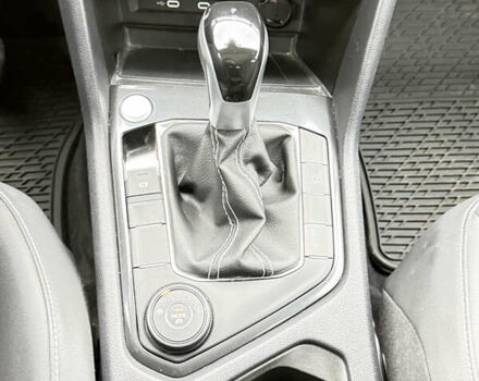 Сірий Фольксваген Тігуан, об'ємом двигуна 2 л та пробігом 36 тис. км за 27500 $, фото 9 на Automoto.ua