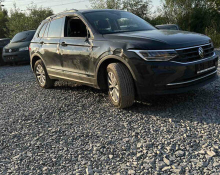 Серый Фольксваген Тигуан, объемом двигателя 1.97 л и пробегом 22 тыс. км за 18500 $, фото 5 на Automoto.ua