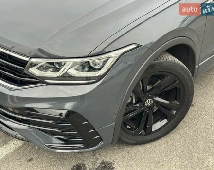 Серый Фольксваген Тигуан, объемом двигателя 1.98 л и пробегом 47 тыс. км за 38990 $, фото 11 на Automoto.ua