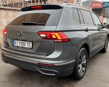 Сірий Фольксваген Тігуан, об'ємом двигуна 2 л та пробігом 18 тис. км за 26800 $, фото 7 на Automoto.ua