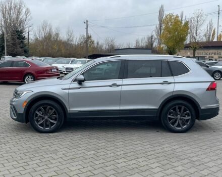 Сірий Фольксваген Тігуан, об'ємом двигуна 2 л та пробігом 27 тис. км за 25600 $, фото 3 на Automoto.ua