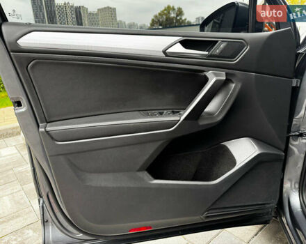 Серый Фольксваген Тигуан, объемом двигателя 1.98 л и пробегом 25 тыс. км за 24500 $, фото 13 на Automoto.ua