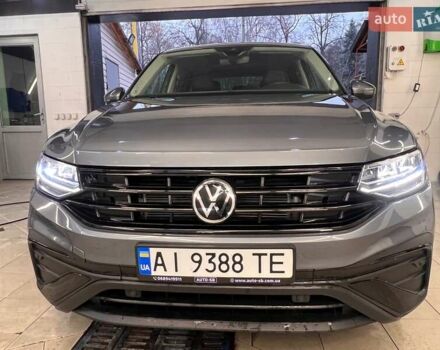 Сірий Фольксваген Тігуан, об'ємом двигуна 2 л та пробігом 18 тис. км за 26800 $, фото 45 на Automoto.ua