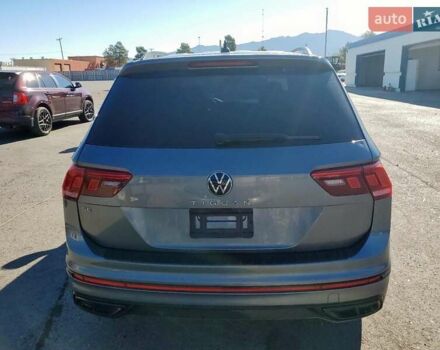 Сірий Фольксваген Тігуан, об'ємом двигуна 2 л та пробігом 32 тис. км за 10500 $, фото 5 на Automoto.ua