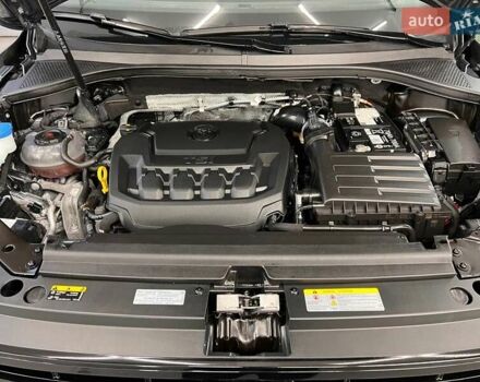 Сірий Фольксваген Тігуан, об'ємом двигуна 2 л та пробігом 18 тис. км за 26800 $, фото 5 на Automoto.ua