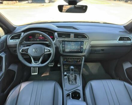 Серый Фольксваген Тигуан, объемом двигателя 2 л и пробегом 13 тыс. км за 15000 $, фото 9 на Automoto.ua