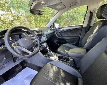 Серый Фольксваген Тигуан, объемом двигателя 2 л и пробегом 29 тыс. км за 10300 $, фото 9 на Automoto.ua