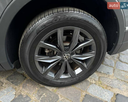 Серый Фольксваген Тигуан, объемом двигателя 1.98 л и пробегом 41 тыс. км за 19500 $, фото 11 на Automoto.ua