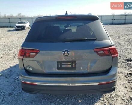 Серый Фольксваген Тигуан, объемом двигателя 2 л и пробегом 53 тыс. км за 11900 $, фото 3 на Automoto.ua